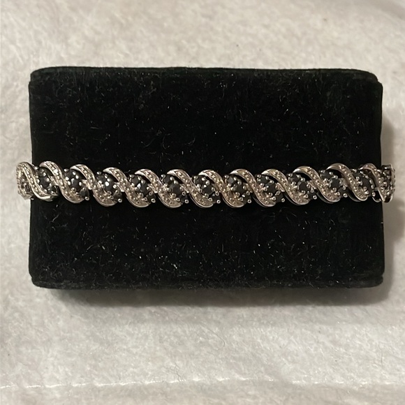 925 Sterling Silver Blue Sapphire & Diamond Tennis Bracelet NOWT🦋 - Picture 8 of 9